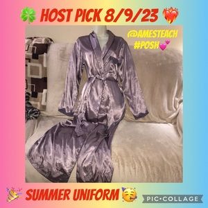 Gilligan & O’Malley sleepwear S/M purple Robe 💕damaged